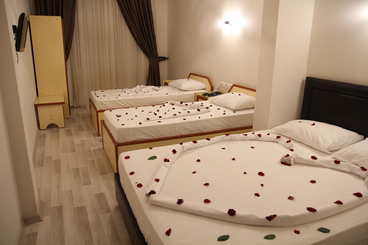 Dostlar Hotel メルスィン エクステリア 写真