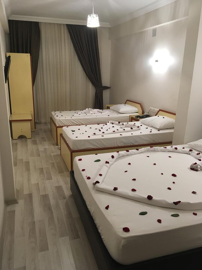 Dostlar Hotel メルスィン エクステリア 写真